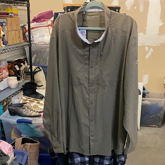 NWT Under Armour Shirt - Picture 1 of 8